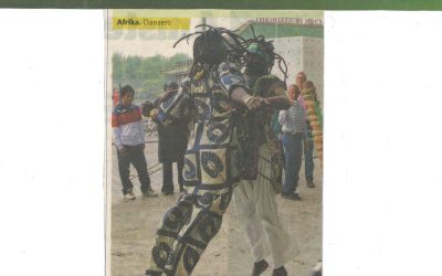 Acrobatiek en dans in de OBA